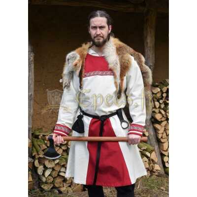 Tunique viking avec broderies